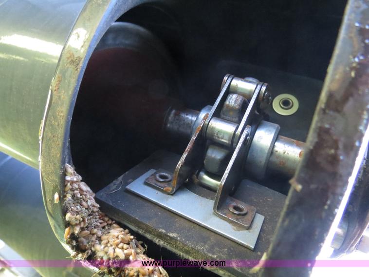 image for item F8776 2009 Caterpillar Lexion 560R 2WD combine