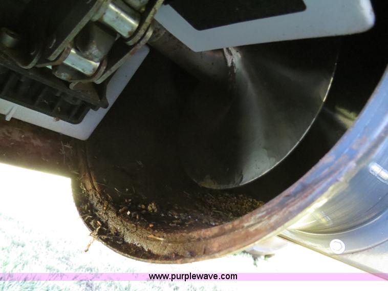 image for item F8776 2009 Caterpillar Lexion 560R 2WD combine