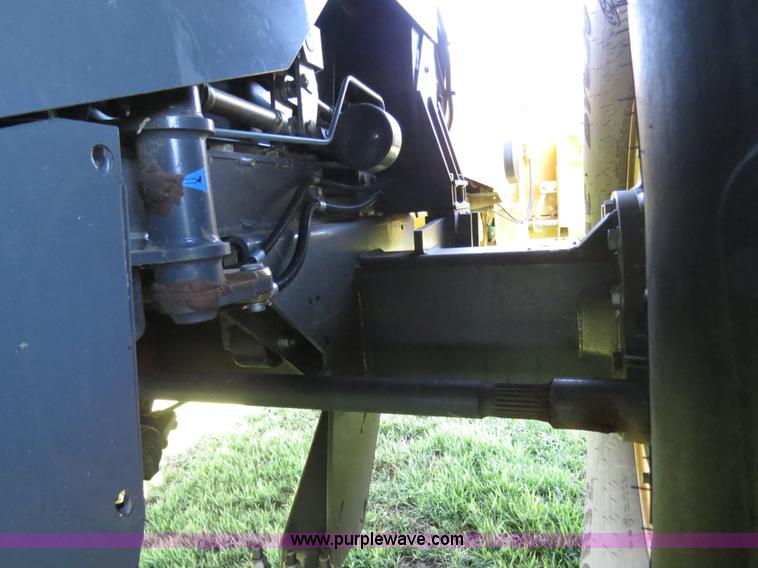 image for item F8776 2009 Caterpillar Lexion 560R 2WD combine