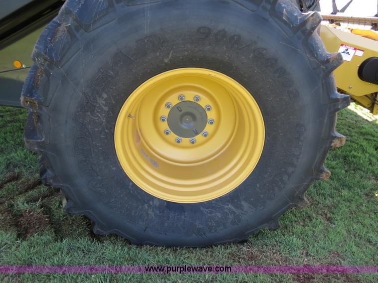 image for item F8776 2009 Caterpillar Lexion 560R 2WD combine