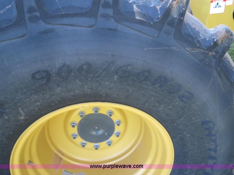 image for item F8776 2009 Caterpillar Lexion 560R 2WD combine