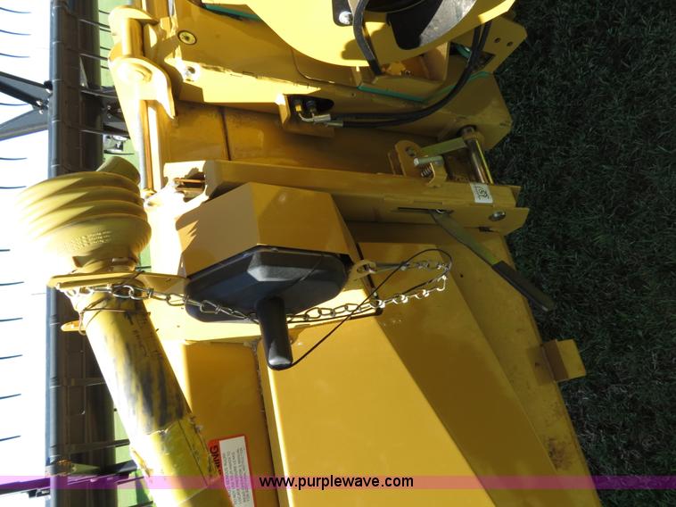 image for item F8776 2009 Caterpillar Lexion 560R 2WD combine