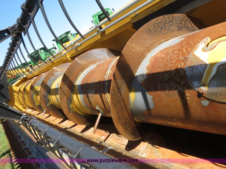 image for item F8776 2009 Caterpillar Lexion 560R 2WD combine