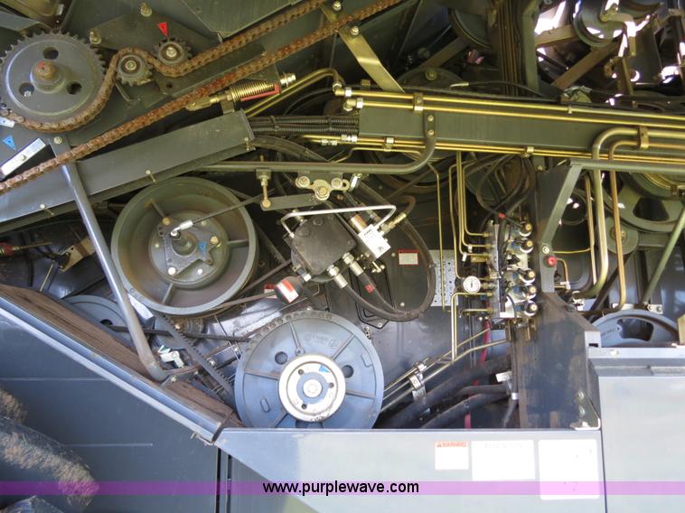 image for item F8776 2009 Caterpillar Lexion 560R 2WD combine