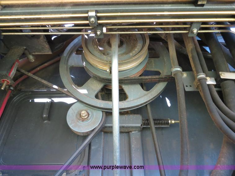 image for item F8776 2009 Caterpillar Lexion 560R 2WD combine