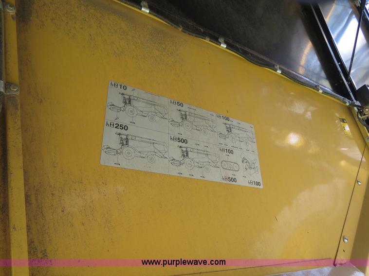 image for item F8776 2009 Caterpillar Lexion 560R 2WD combine