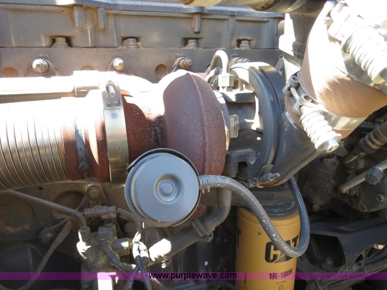 image for item F8776 2009 Caterpillar Lexion 560R 2WD combine