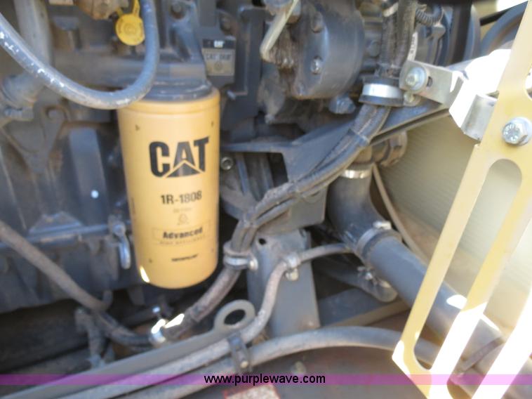 image for item F8776 2009 Caterpillar Lexion 560R 2WD combine