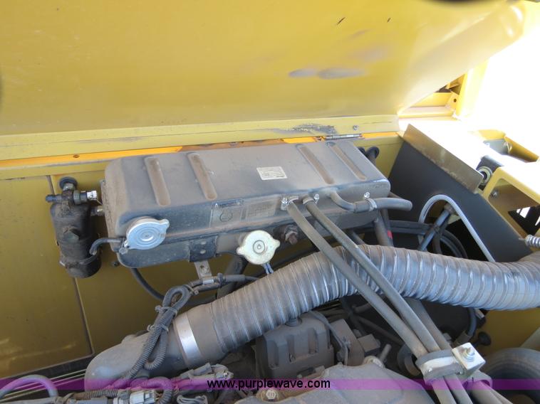 image for item F8776 2009 Caterpillar Lexion 560R 2WD combine