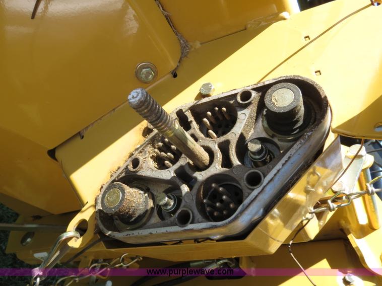 image for item F8776 2009 Caterpillar Lexion 560R 2WD combine