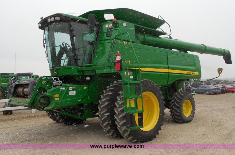 image for item F8804 2010 John Deere 9770 STS 2WD combine