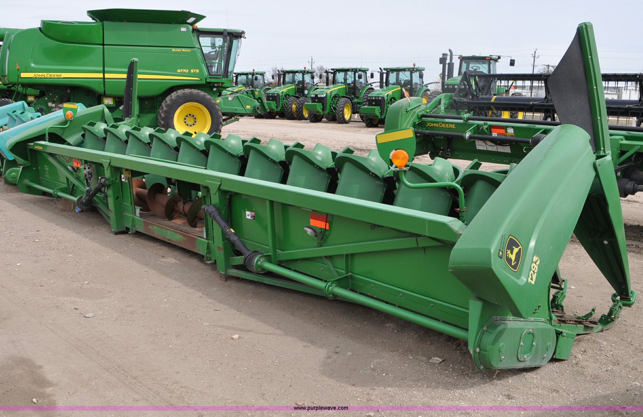 2007 John Deere 1293 corn head in Greeley, CO Item C3437 sold