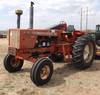 Allis Chalmers 200 tractor 2,581 hours on meter Allis Chalmers six cylinder diesel engine Manual tra...