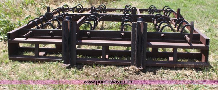 image for item AE9213 Small square bale pickup attachment