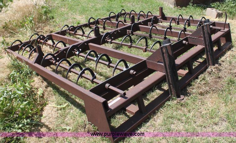 image for item AE9213 Small square bale pickup attachment