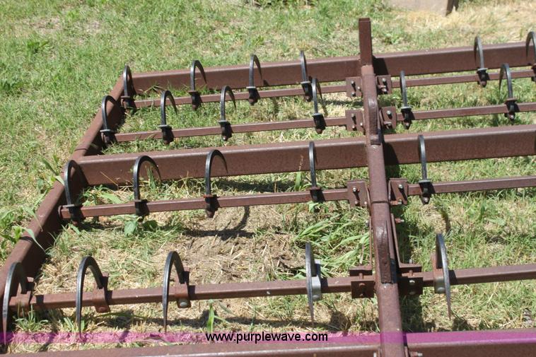 image for item AE9213 Small square bale pickup attachment