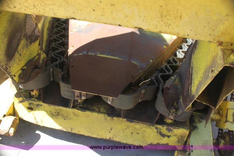 image for item AE9214 (2) two row silage heads