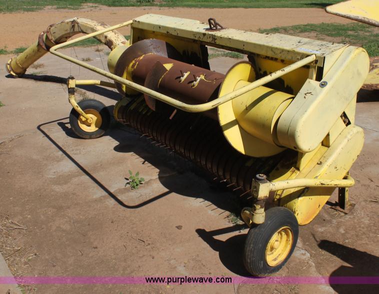 image for item AE9215 John Deere 7' grass pickup attachment