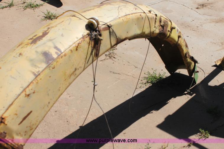 image for item AE9215 John Deere 7' grass pickup attachment