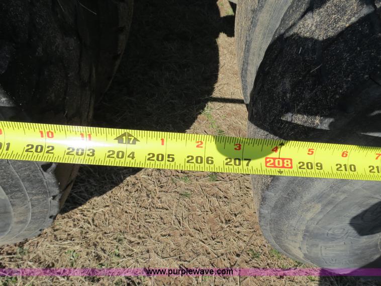 image for item B4607 1994 Freightliner FLD112 semi truck