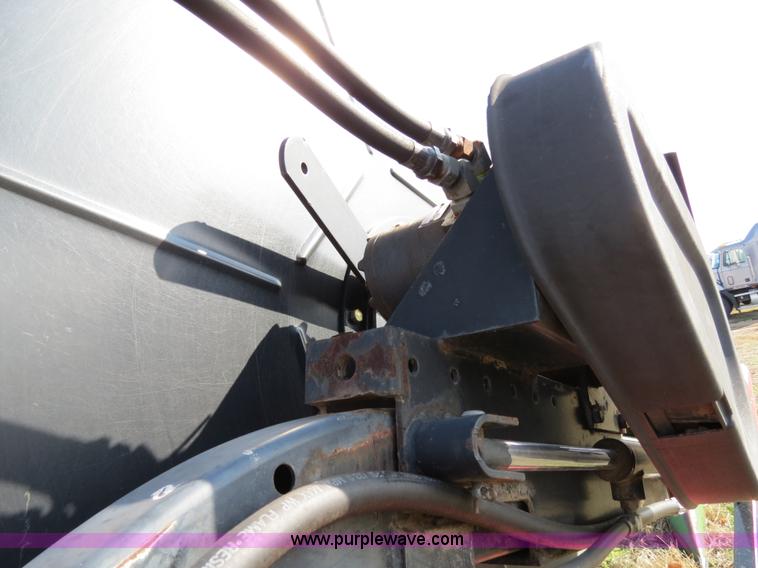 image for item B4609 1998 Case IH 1020 25' flex head header