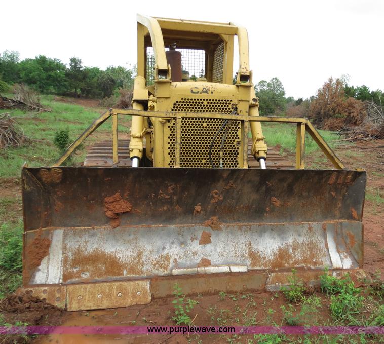 image for item B4774 1970 Caterpillar D6C dozer