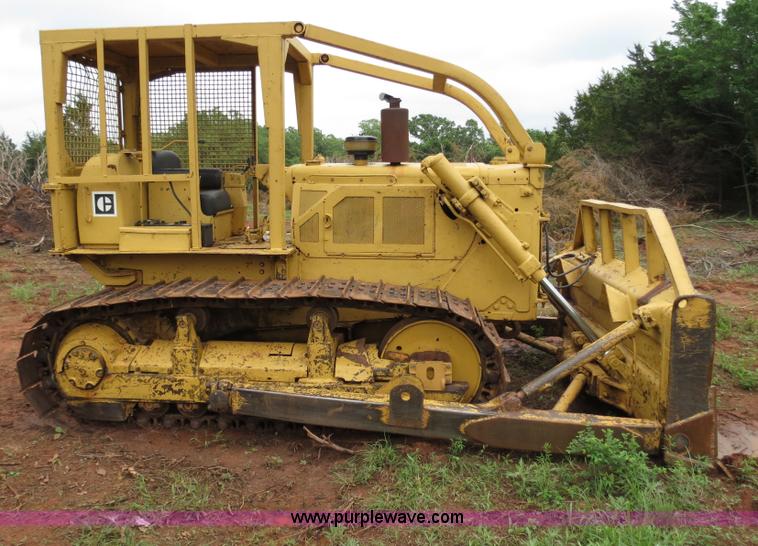 image for item B4774 1970 Caterpillar D6C dozer