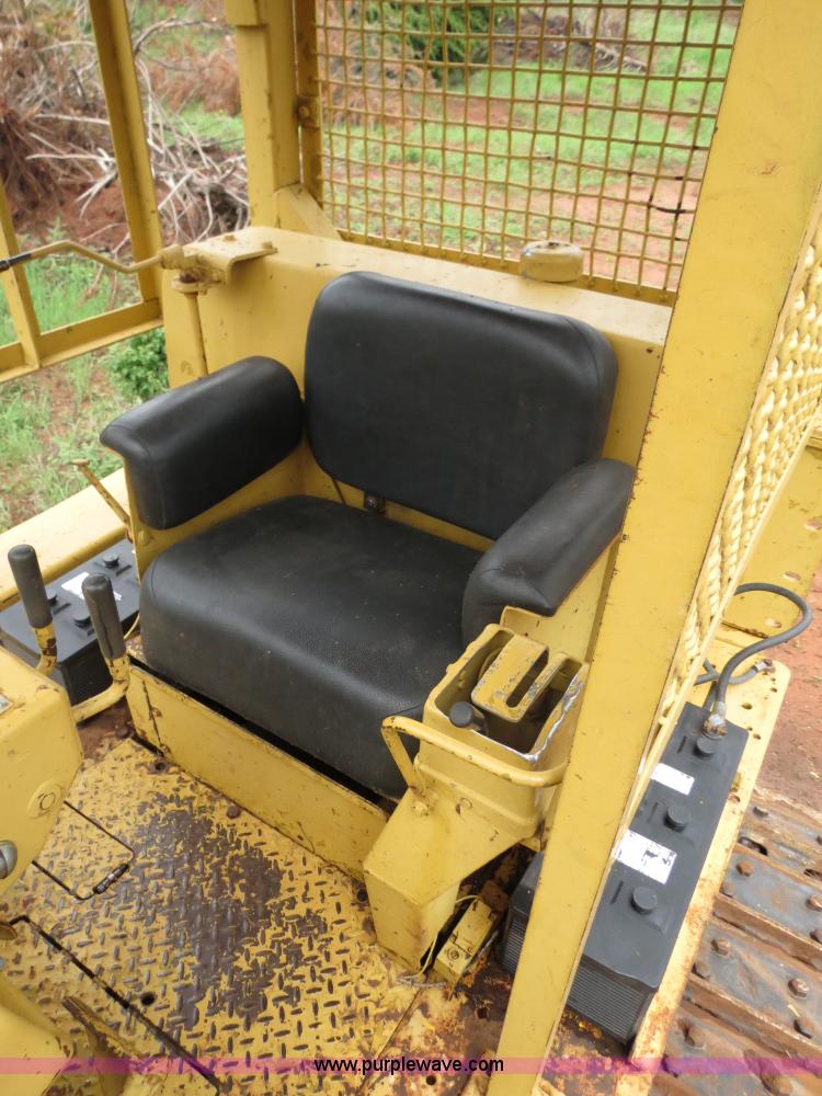 image for item B4774 1970 Caterpillar D6C dozer