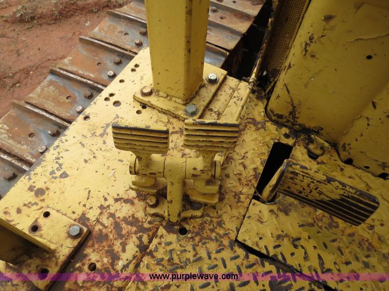image for item B4774 1970 Caterpillar D6C dozer