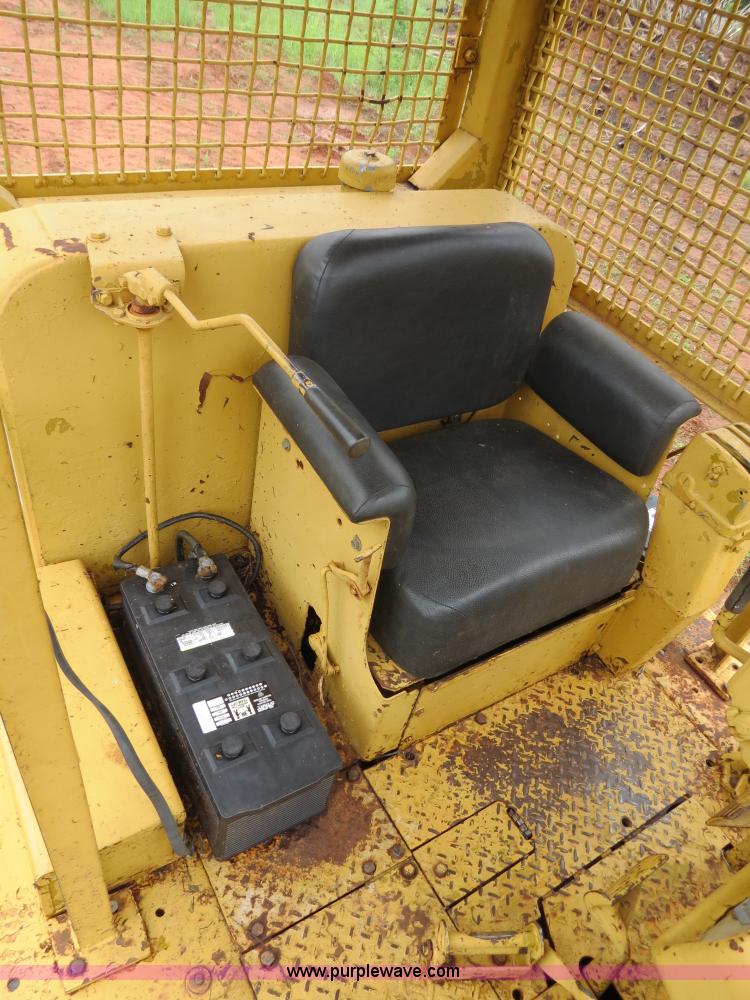 image for item B4774 1970 Caterpillar D6C dozer