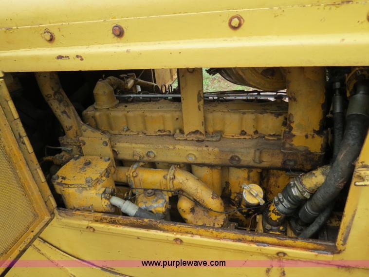 image for item B4774 1970 Caterpillar D6C dozer