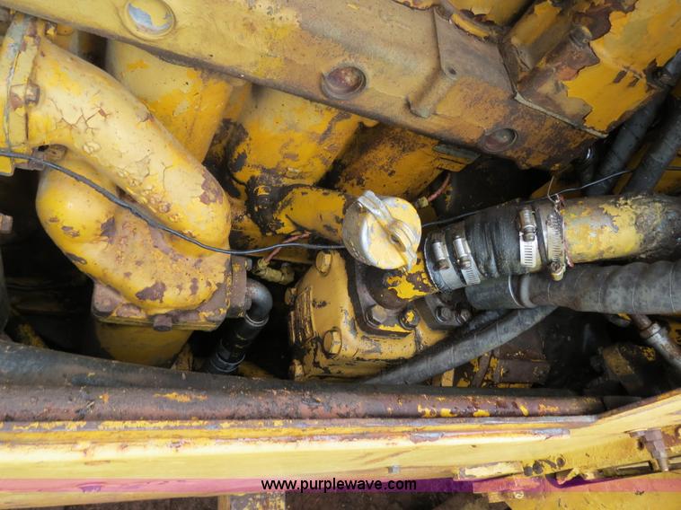 image for item B4774 1970 Caterpillar D6C dozer