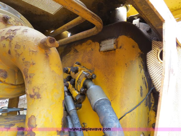 image for item B4774 1970 Caterpillar D6C dozer