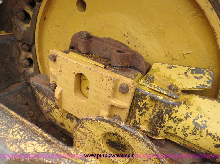image for item B4774 1970 Caterpillar D6C dozer