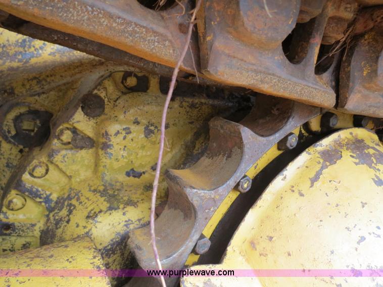 image for item B4774 1970 Caterpillar D6C dozer