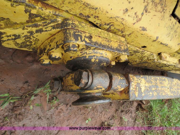 image for item B4774 1970 Caterpillar D6C dozer