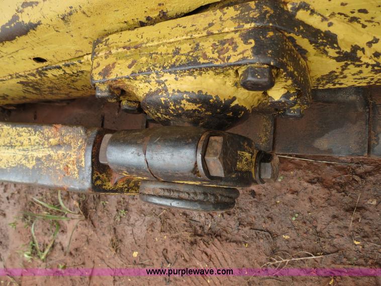 image for item B4774 1970 Caterpillar D6C dozer