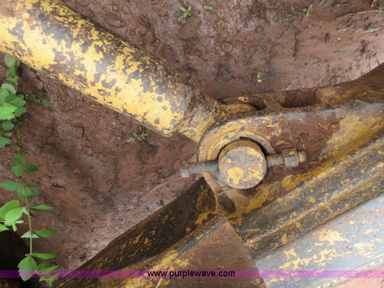 image for item B4774 1970 Caterpillar D6C dozer