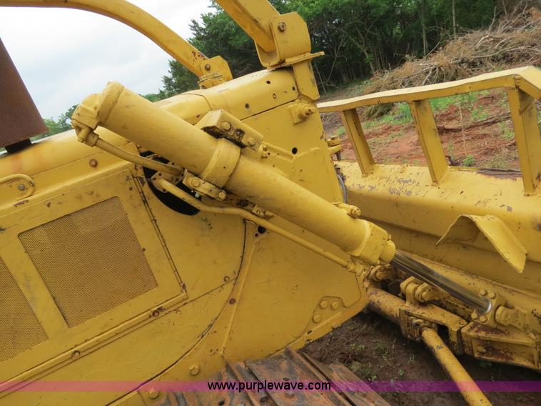 image for item B4774 1970 Caterpillar D6C dozer