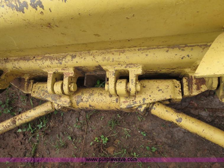 image for item B4774 1970 Caterpillar D6C dozer