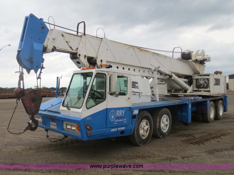 image for item B4783 1968 Bucyrus Erie 45C HydroCrane 30 ton hydraulic truck crane