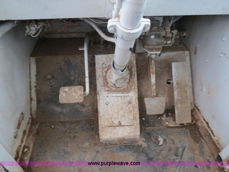 image for item B4783 1968 Bucyrus Erie 45C HydroCrane 30 ton hydraulic truck crane