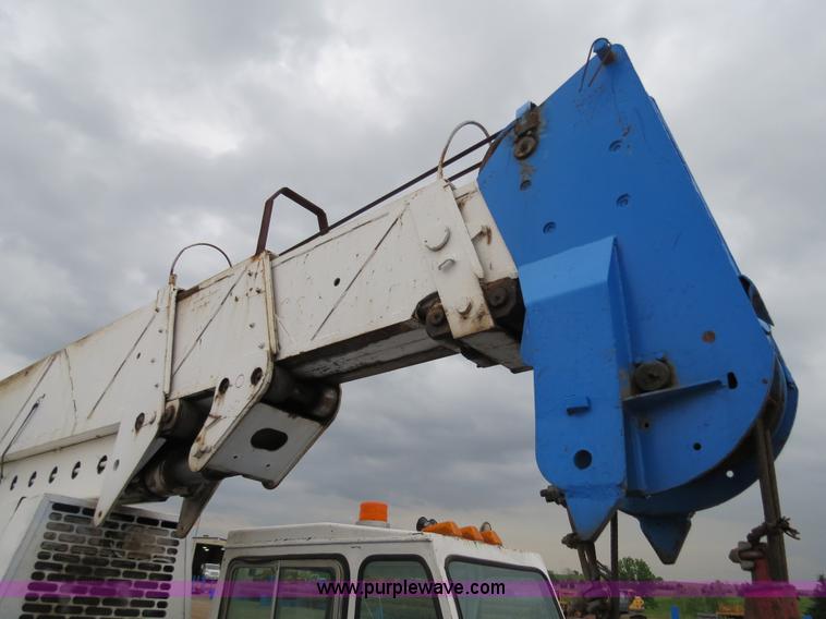 image for item B4783 1968 Bucyrus Erie 45C HydroCrane 30 ton hydraulic truck crane