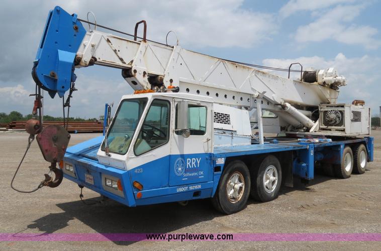 image for item B4783 1968 Bucyrus Erie 45C HydroCrane 30 ton hydraulic truck crane