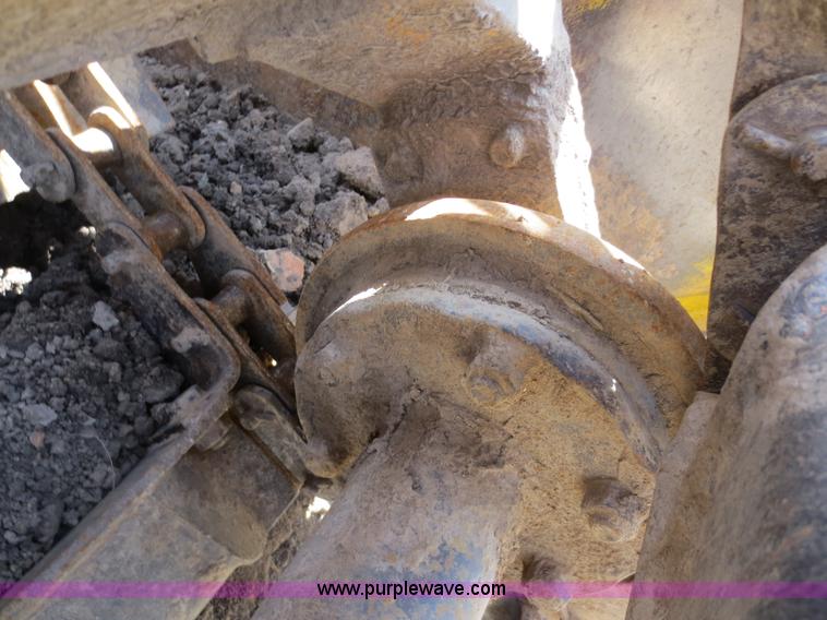 image for item D5995 1980 John Deere 762 paddle wheel scraper