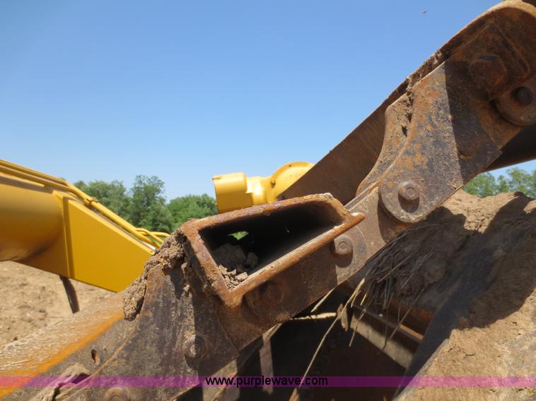 image for item D5995 1980 John Deere 762 paddle wheel scraper