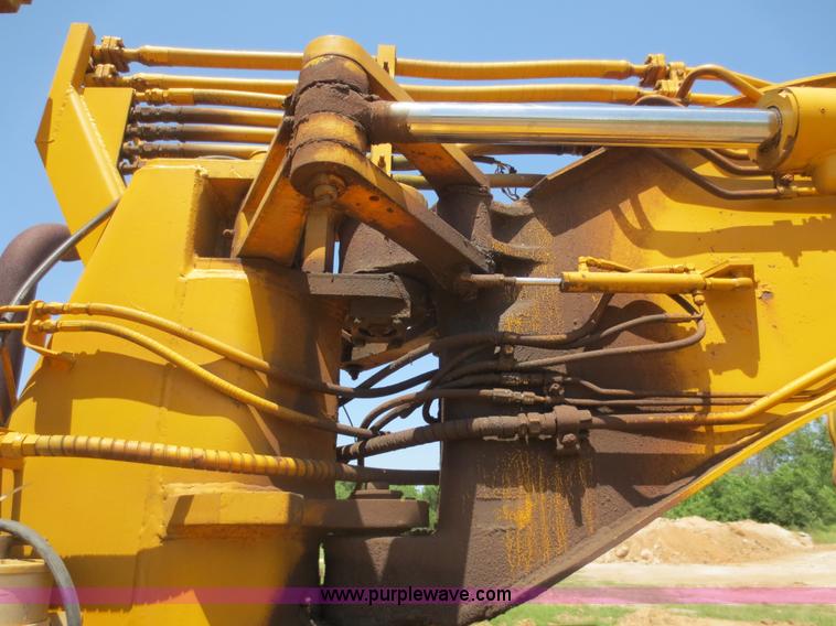 image for item D5995 1980 John Deere 762 paddle wheel scraper