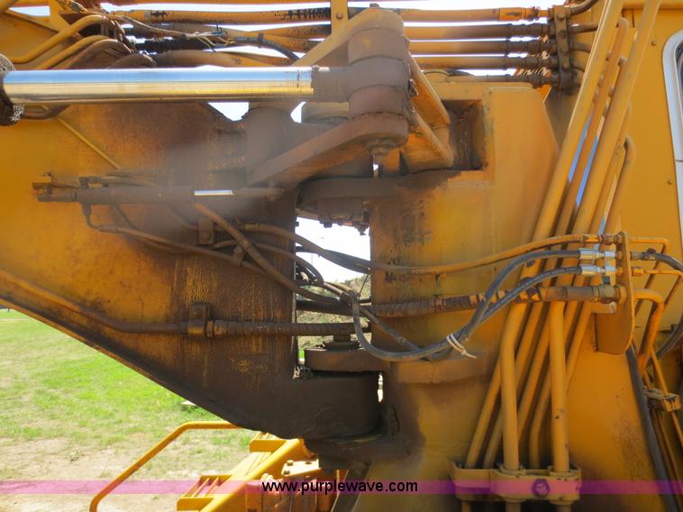 image for item D5995 1980 John Deere 762 paddle wheel scraper