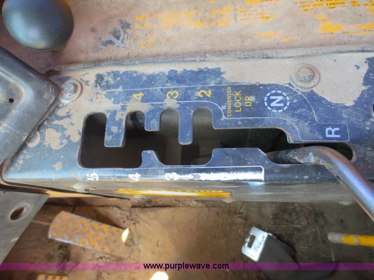 image for item D5995 1980 John Deere 762 paddle wheel scraper