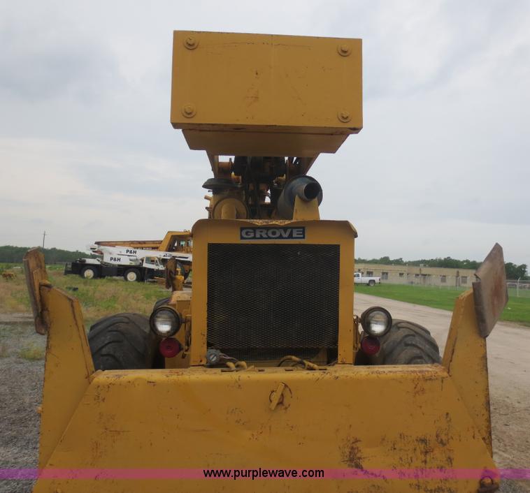 image for item D5999 1969 Grove RT58 hydraulic crane